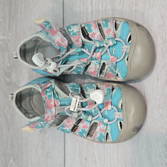 Keen Kids Girl Waterproof Fisherman Multi-Color Sandals Shoes Sz 12 Toddler - Picture 3 of 10